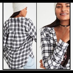 A.E Black and white flannel